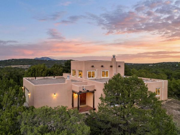 27 Sedillo Loop, Tijeras, NM 87059