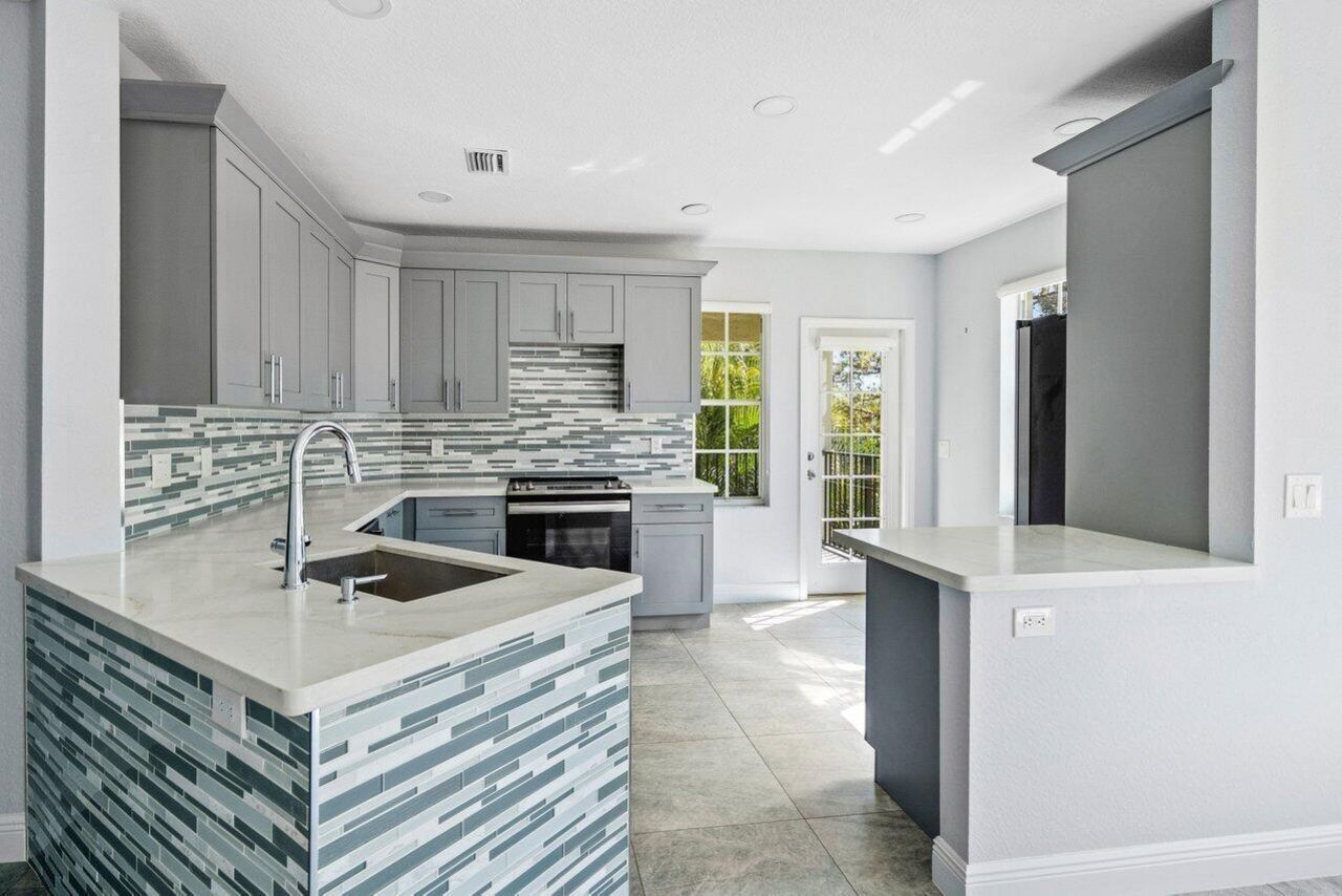 2110 Belmont Place, Boynton Beach, FL 33436 Photo