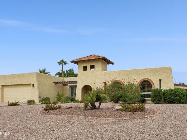 2930 E ACOMA Drive E, Phoenix, AZ 85032