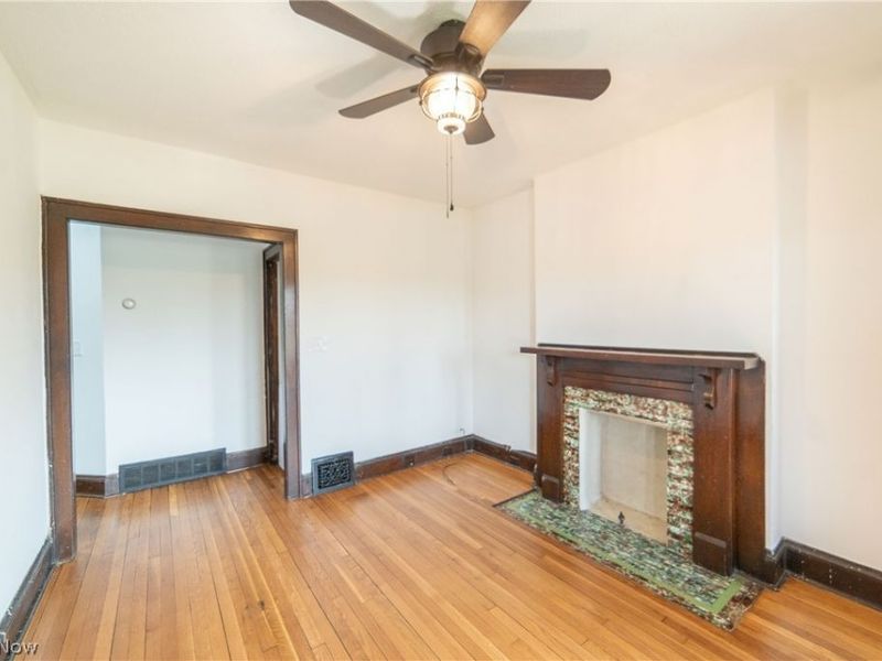 2215 W 14 Street, Unit 2, Cleveland, OH 44113 Photo 4