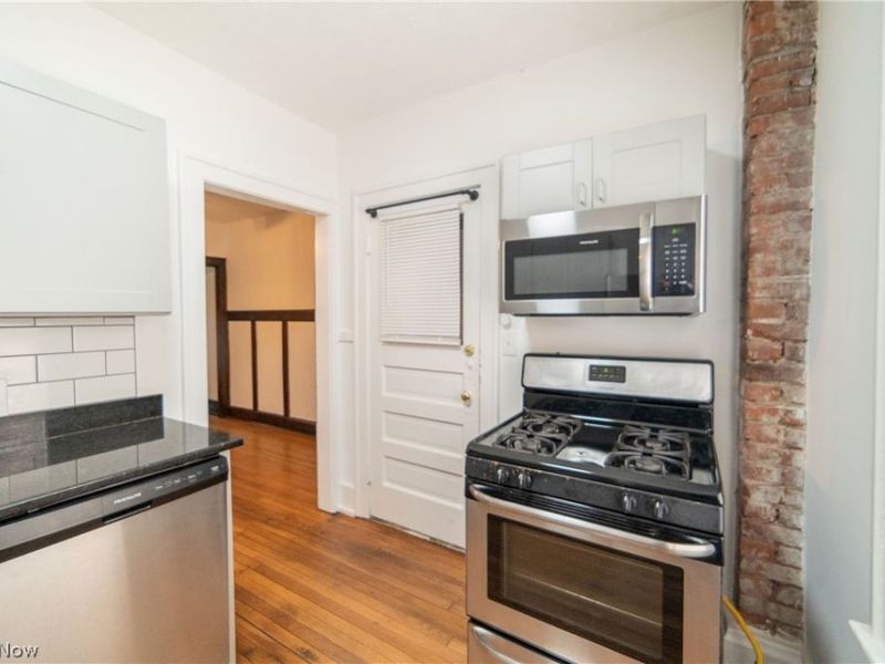 2215 W 14 Street, Unit 2, Cleveland, OH 44113 Photo 9