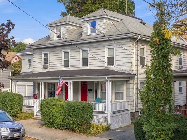 39 Linden St, Salem, MA 01970