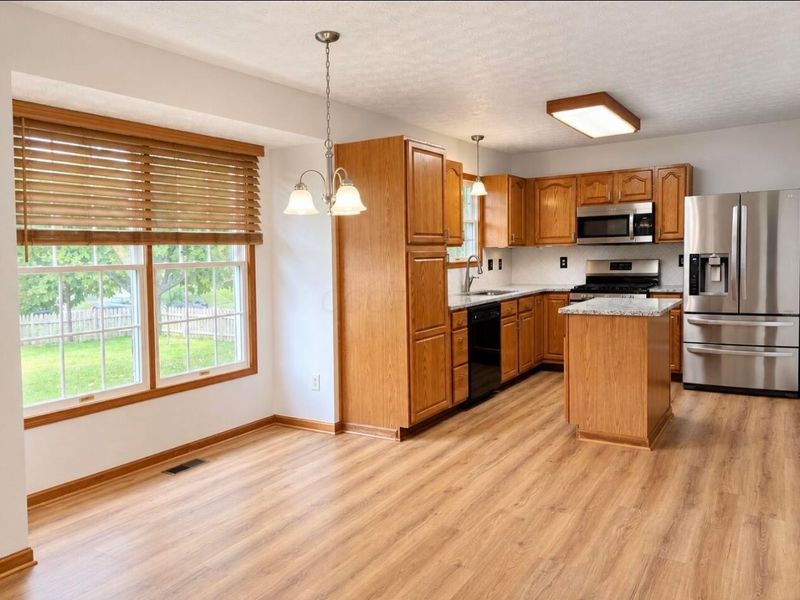 539 Richwood Drive, Pataskala, OH 43062 Photo 13