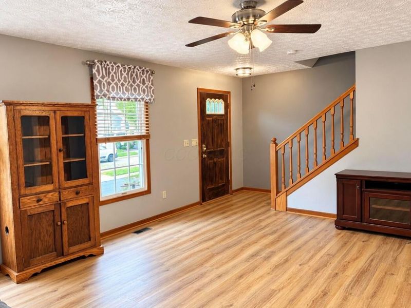 539 Richwood Drive, Pataskala, OH 43062 Photo 6