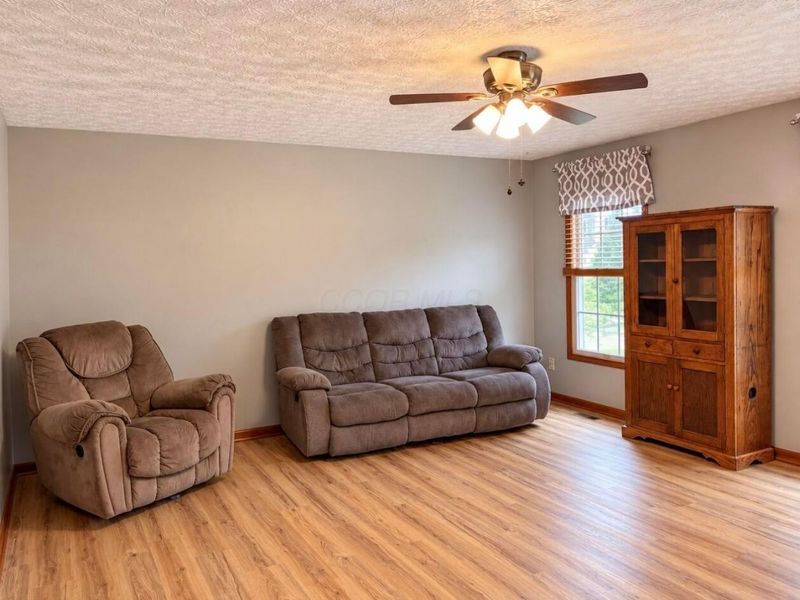 539 Richwood Drive, Pataskala, OH 43062 Photo 9