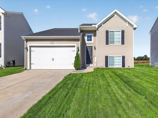 1656 Ives Mill Lane, Vicksburg, MI 49097