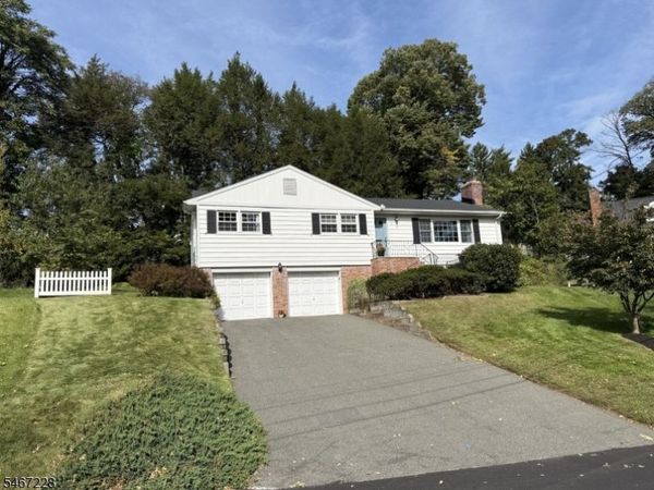9 Harrison Ct, Summit, NJ 07901