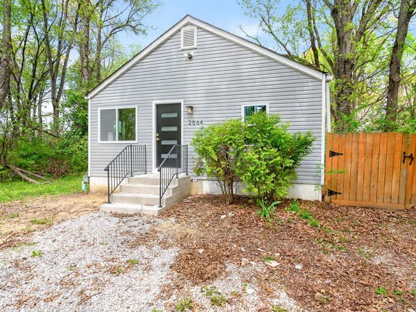 2564 Abington Road, Columbus, OH 43231