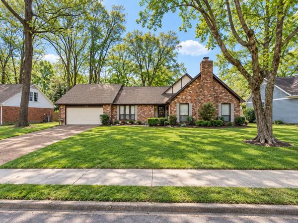 3059 EDGEWORTH LN, Memphis, TN 38119
