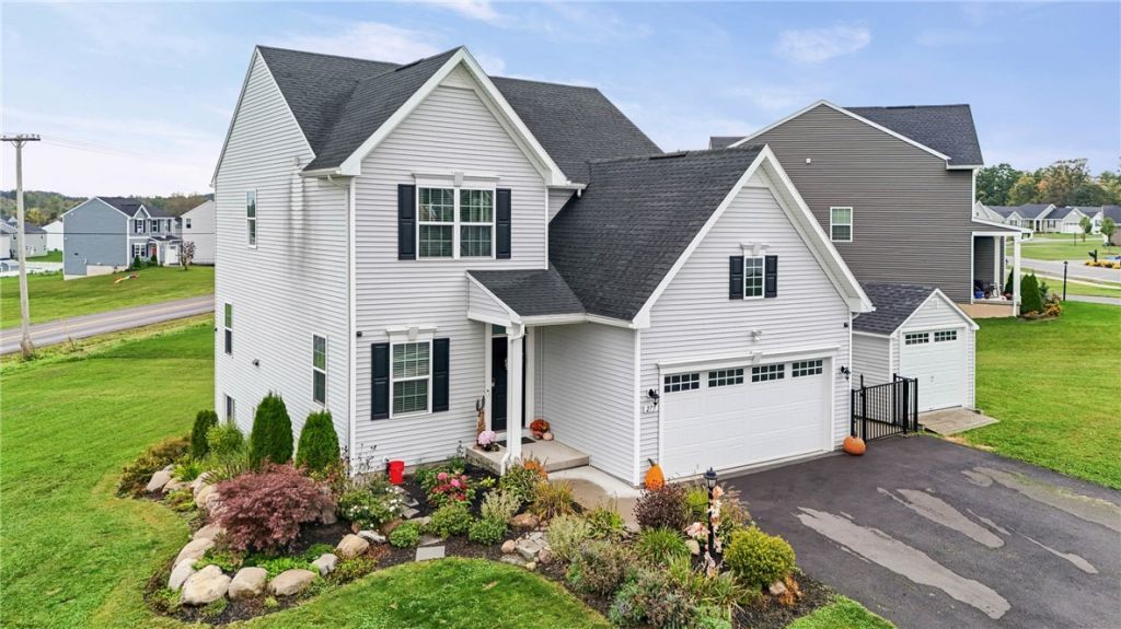 275 Longleaf Lane, Macedon, NY 14502 Main Photo
