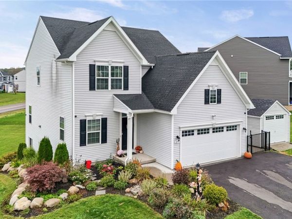 275 Longleaf Lane, Macedon, NY 14502