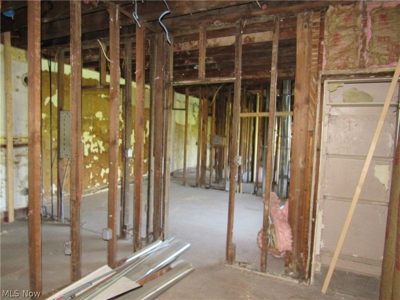 1231 E 124th Street, Cleveland, OH 44108 Photo 10