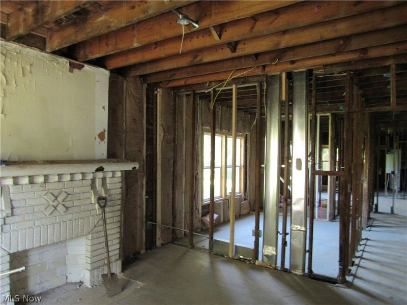 1231 E 124th Street, Cleveland, OH 44108 Photo 2