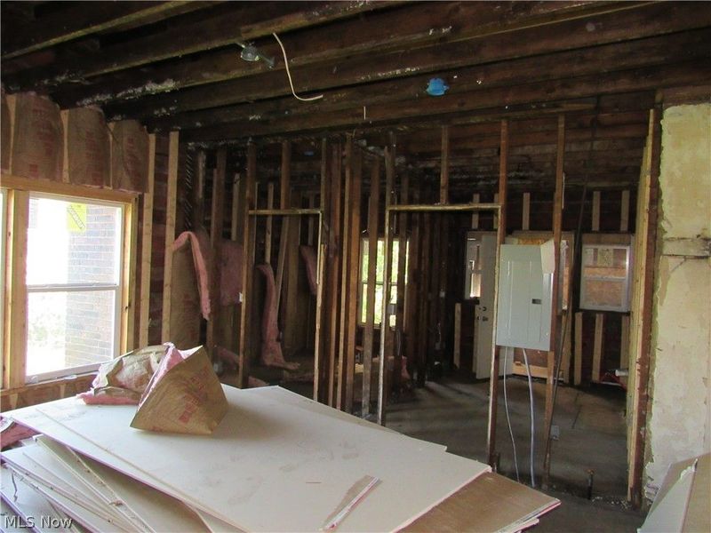 1231 E 124th Street, Cleveland, OH 44108 Photo 32