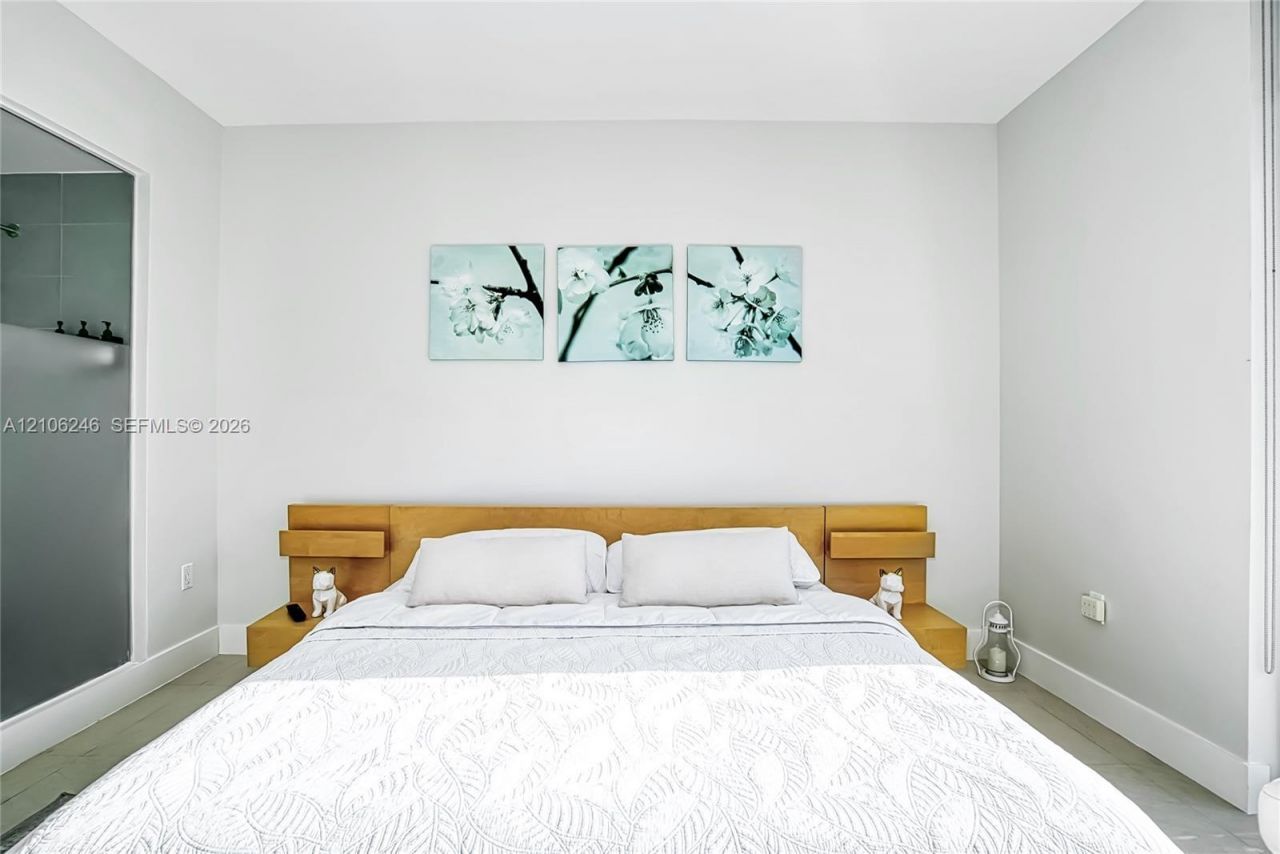 92 SW 3rd St , Unit 1511, Miami, FL 33130 Photo