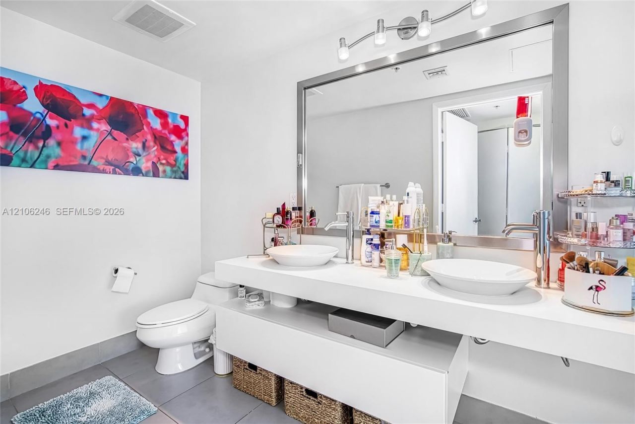 92 SW 3rd St , Unit 1511, Miami, FL 33130 Photo