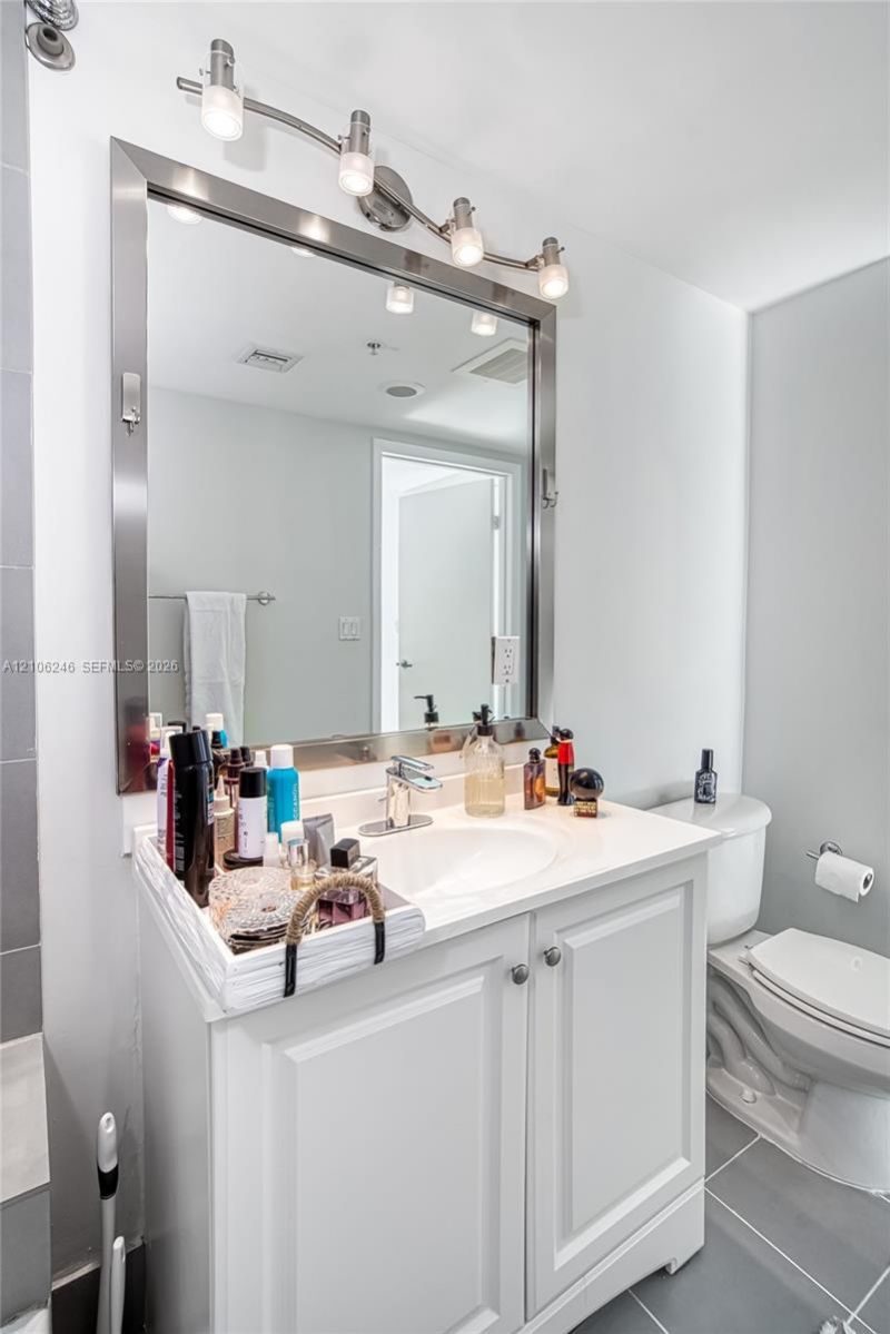 92 SW 3rd St , Unit 1511, Miami, FL 33130 Photo