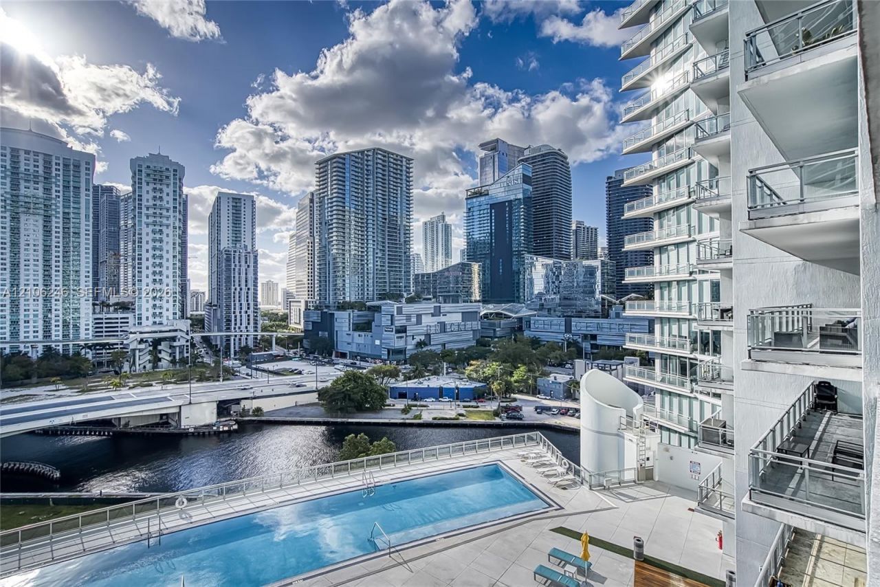 92 SW 3rd St , Unit 1511, Miami, FL 33130 Photo