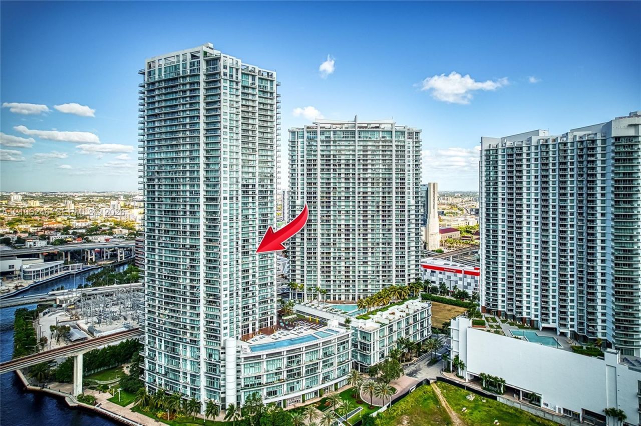 92 SW 3rd St , Unit 1511, Miami, FL 33130 Photo