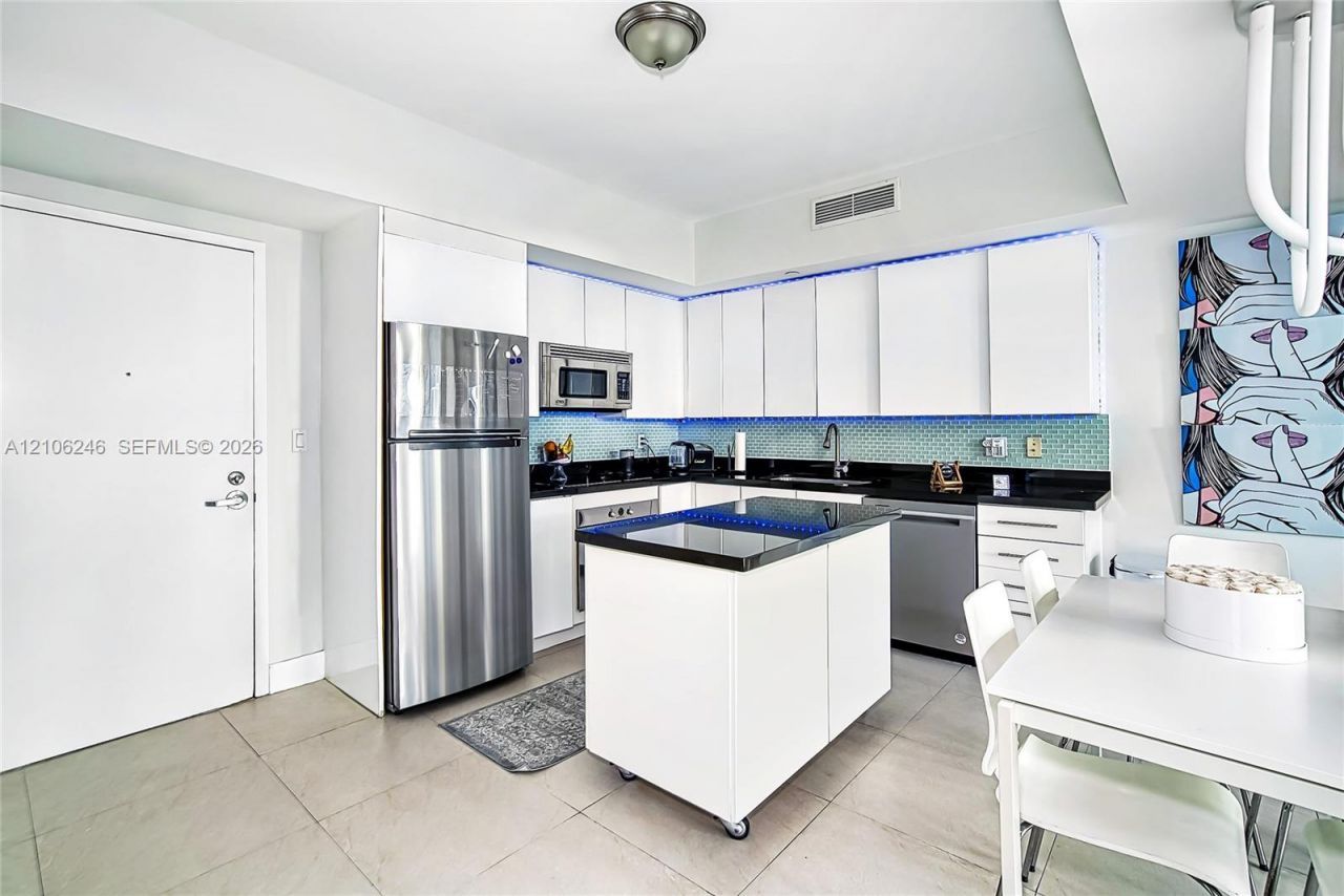 92 SW 3rd St , Unit 1511, Miami, FL 33130 Photo