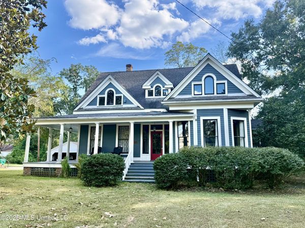 209 Downing Street, Hazlehurst, MS 39083