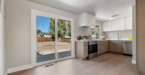 494 Oleander Way, Sparks, NV 89431 Photo