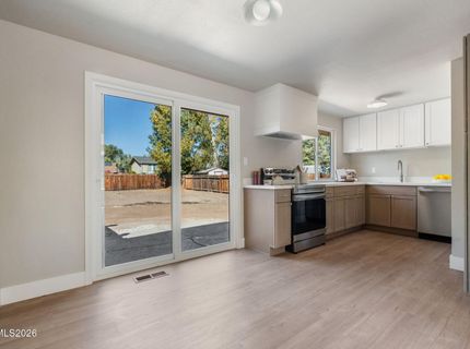 494 Oleander Way, Sparks, NV 89431 Photo