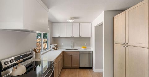 494 Oleander Way, Sparks, NV 89431 Photo