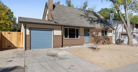 494 Oleander Way, Sparks, NV 89431 Photo