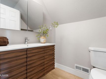 494 Oleander Way, Sparks, NV 89431 Photo
