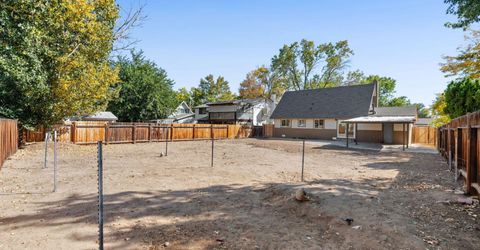 494 Oleander Way, Sparks, NV 89431 Photo