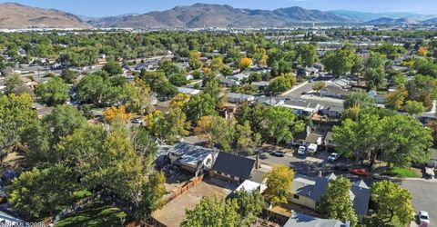 494 Oleander Way, Sparks, NV 89431 Photo