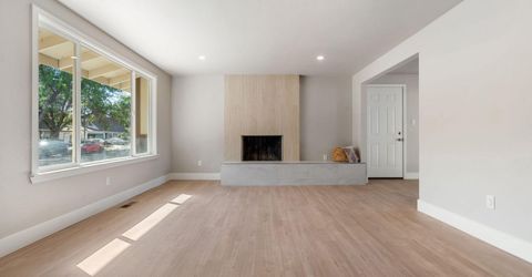 494 Oleander Way, Sparks, NV 89431 Photo