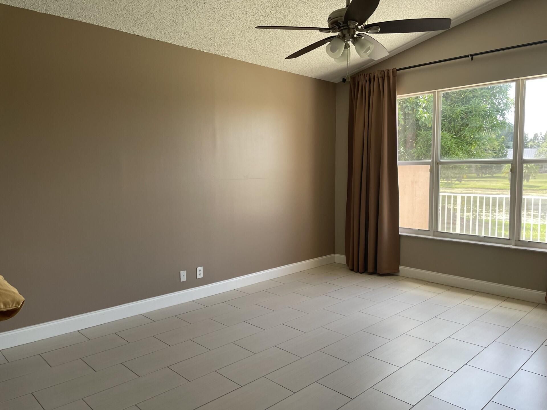 9514 Lago Drive, Boynton Beach, FL 33472 Photo