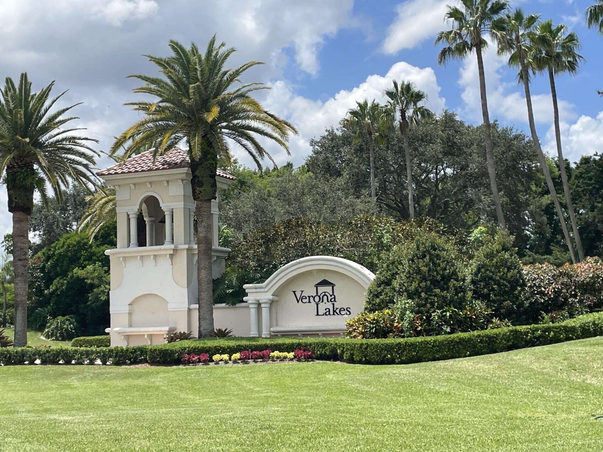 9514 Lago Drive, Boynton Beach, FL 33472 Photo