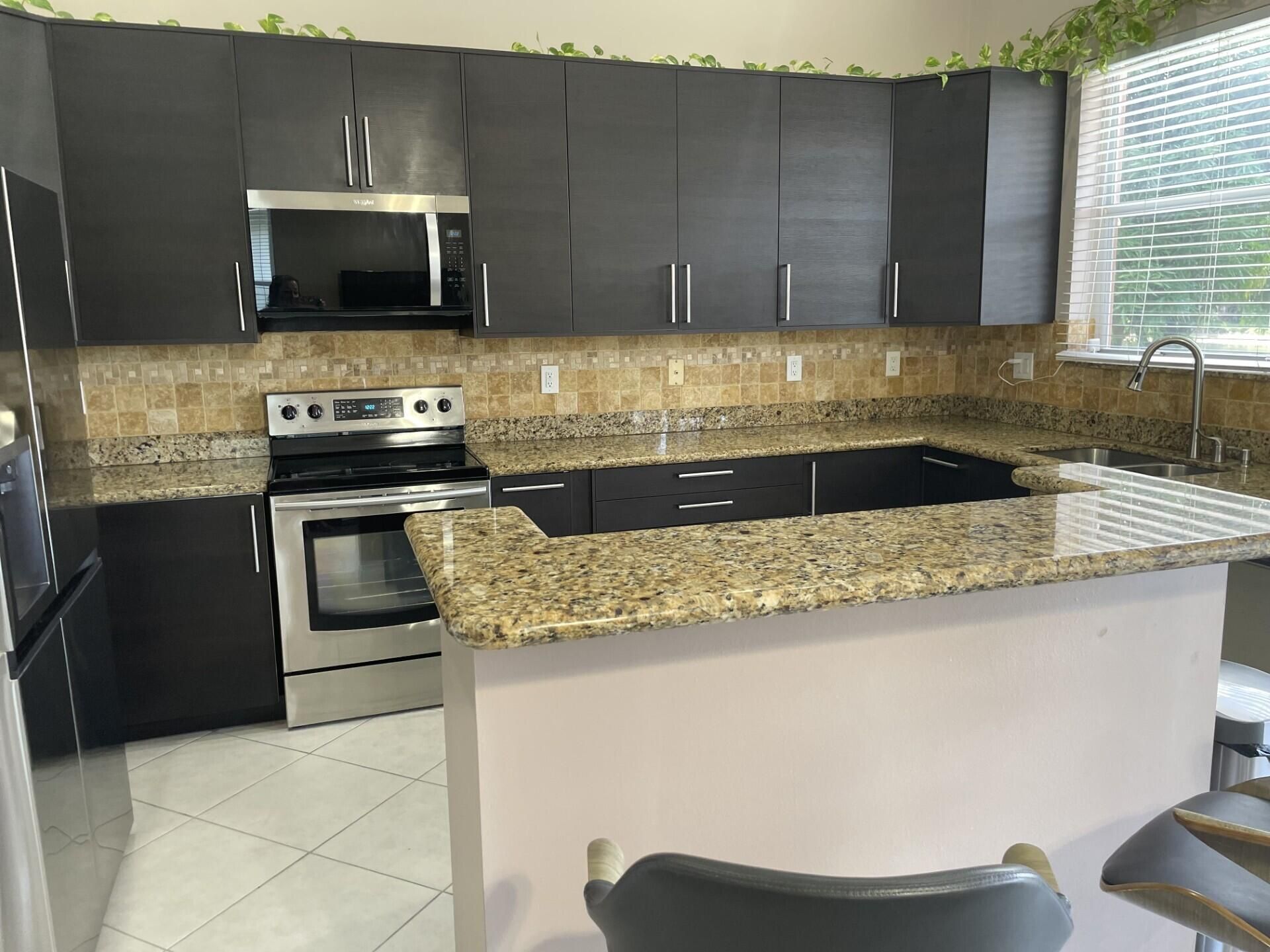 9514 Lago Drive, Boynton Beach, FL 33472 Photo