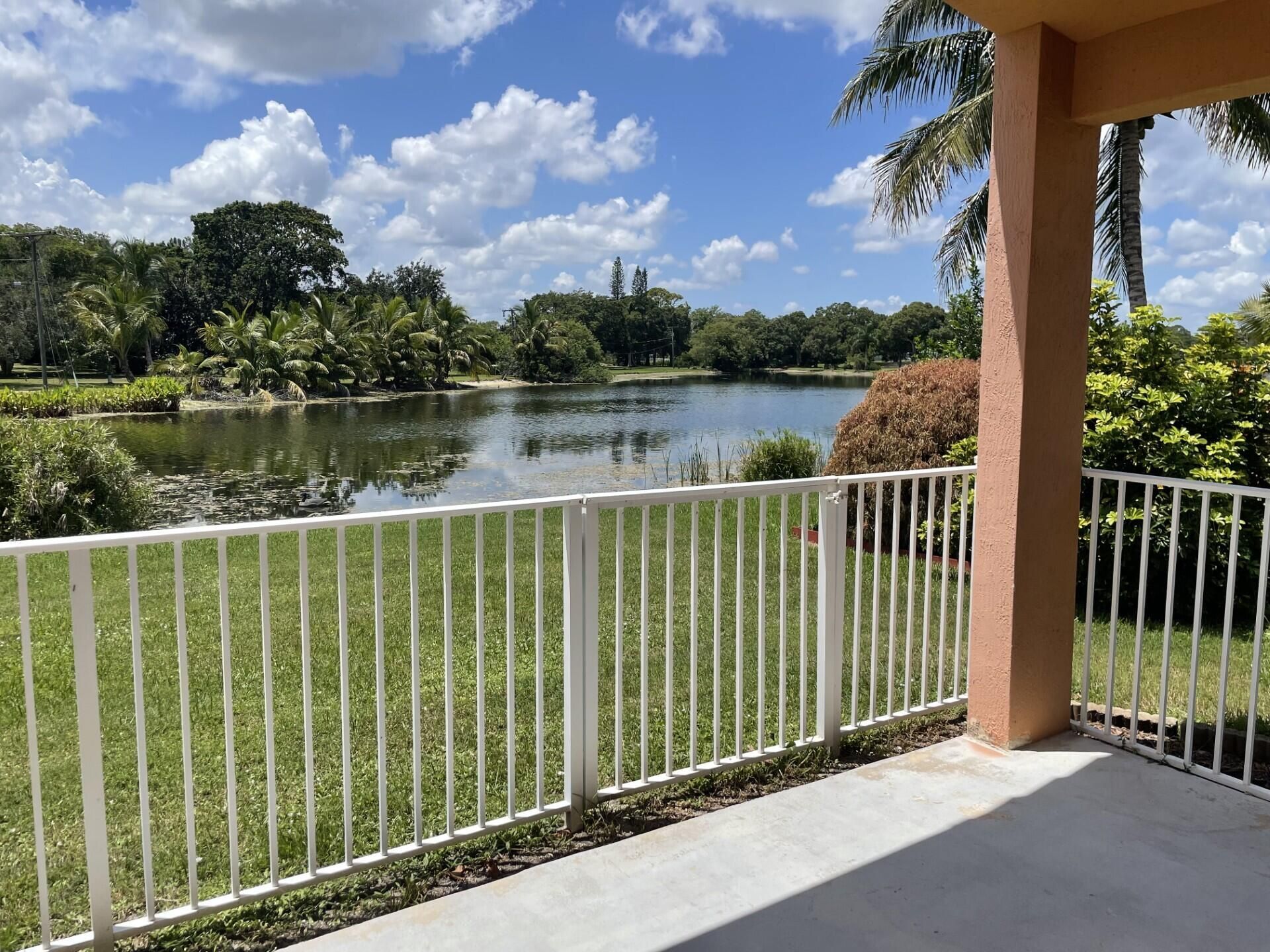 9514 Lago Drive, Boynton Beach, FL 33472 Photo