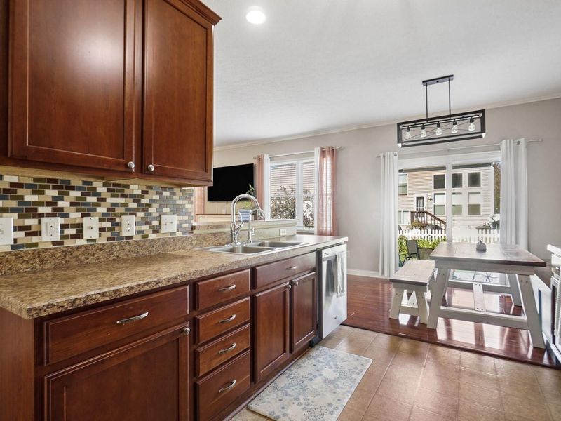 6122 Granite Pointe Drive, Columbus, OH 43213 Photo 10