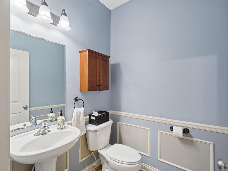 6122 Granite Pointe Drive, Columbus, OH 43213 Photo 7