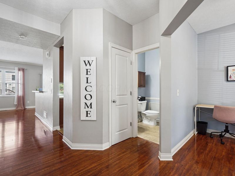 6122 Granite Pointe Drive, Columbus, OH 43213 Photo 8