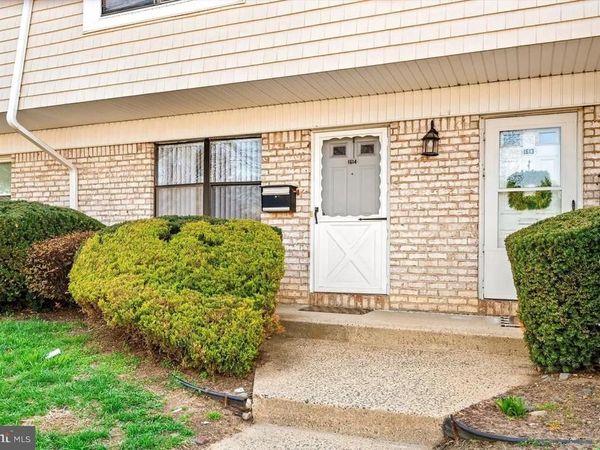 1614 SILVER COURT, HAMILTON, NJ 08690