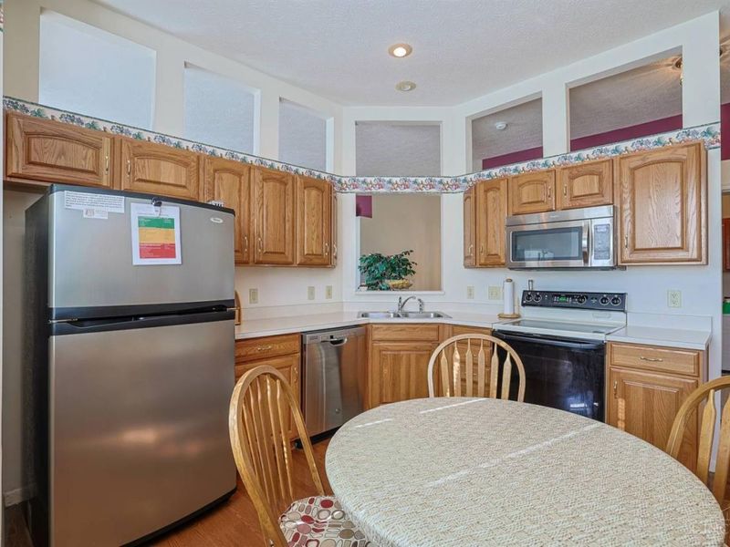 3826 Enterprise Circle, Colerain Township, OH 45252 Photo 9