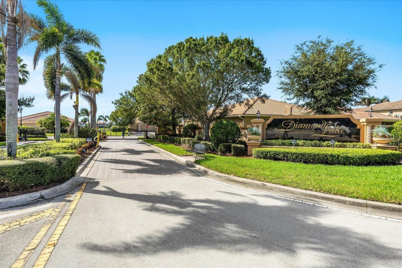 1180 Amethyst Drive Sw, Vero Beach, FL 32968 Photo