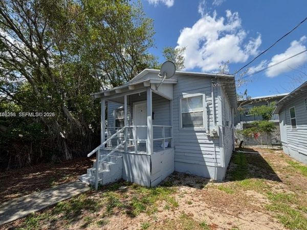 820 21st St , West Palm Beach, FL 33407