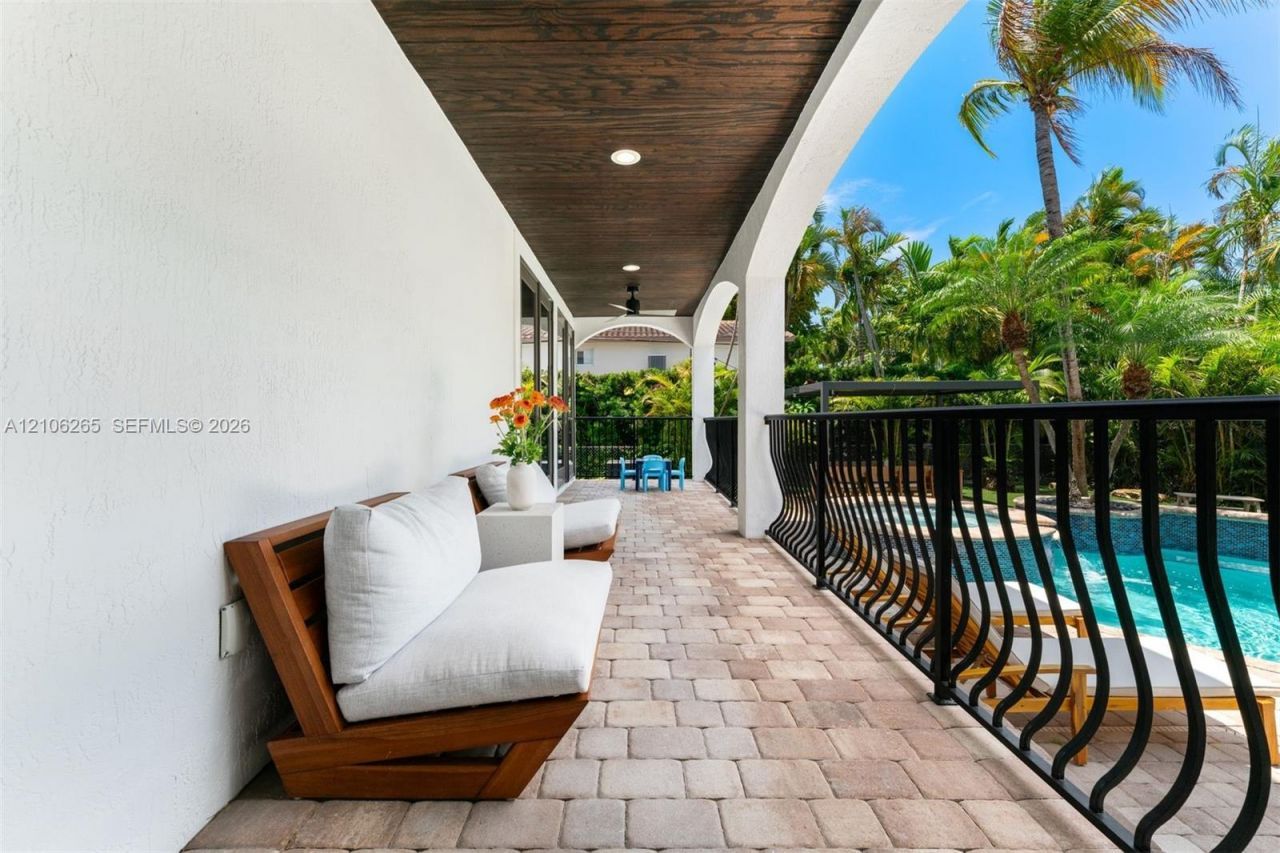 1210 95th St , Bay Harbor Islands, FL 33154 Photo