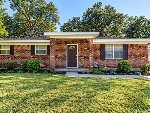 1909 Riverside Drive, Mobile, AL 36605