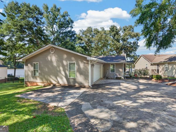 174 Honeysuckle Road NW, Milledgeville, GA 31061