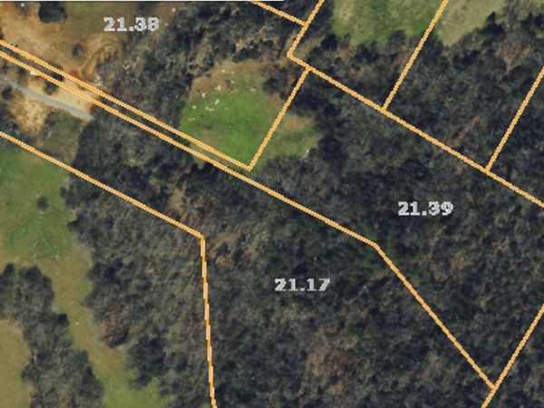 Lowes Ferry Rd, Louisville, TN 37777