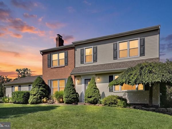 60 FALCON COURT, GILBERTSVILLE, PA 19525