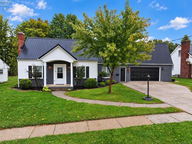160 Walnut Street, Bellevue, OH 44811 Photo 29